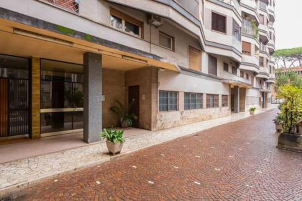 Domus Laterani By Jfm - Comfortable Apartment Big Terrace Colosseo 로마 외부 사진