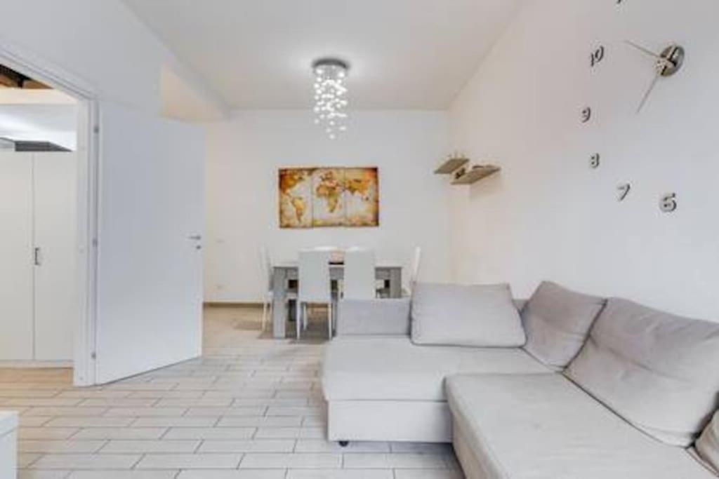 Domus Laterani By Jfm - Comfortable Apartment Big Terrace Colosseo 로마 외부 사진