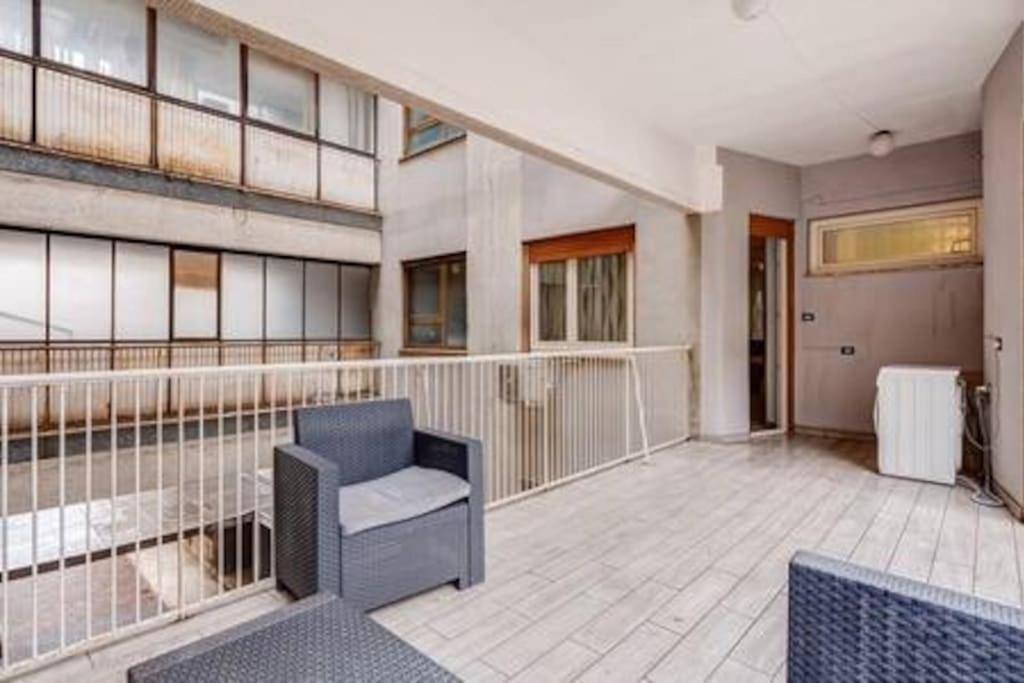 Domus Laterani By Jfm - Comfortable Apartment Big Terrace Colosseo 로마 외부 사진