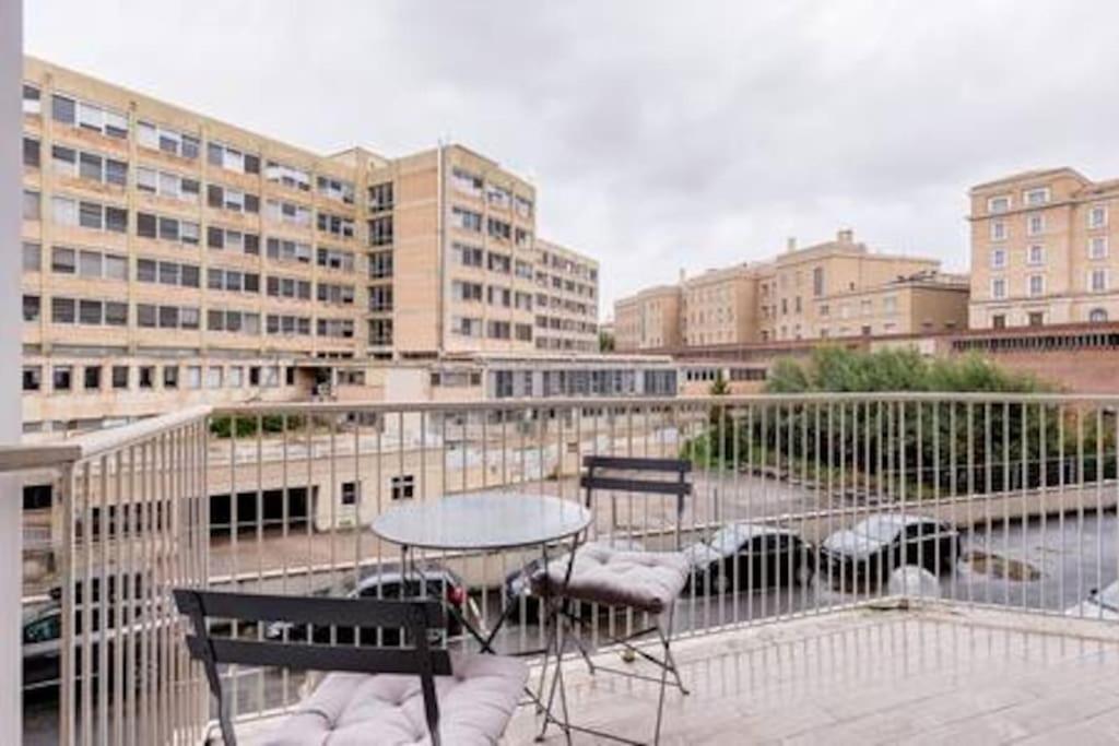 Domus Laterani By Jfm - Comfortable Apartment Big Terrace Colosseo 로마 외부 사진