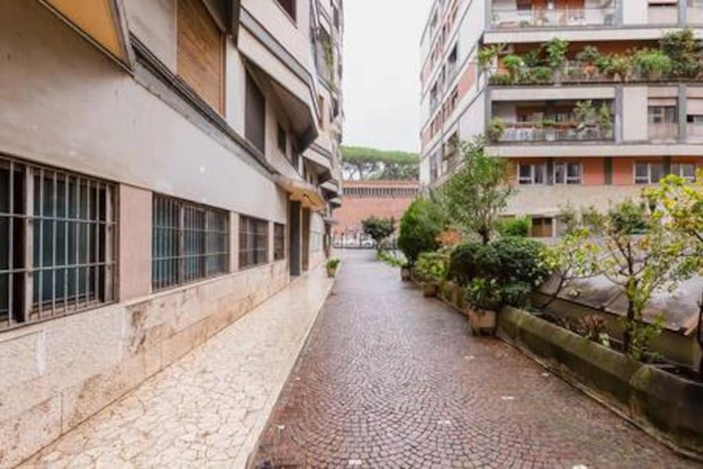 Domus Laterani By Jfm - Comfortable Apartment Big Terrace Colosseo 로마 외부 사진
