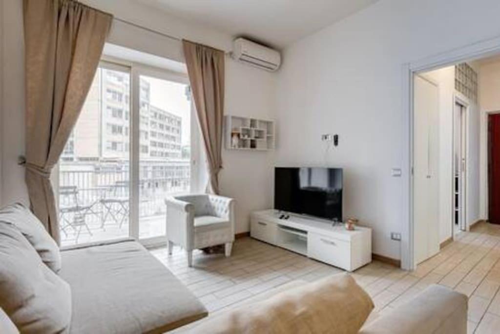 Domus Laterani By Jfm - Comfortable Apartment Big Terrace Colosseo 로마 외부 사진